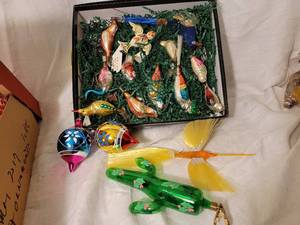 lot 297 image: Vintage Bird Clip Christmas Ornaments