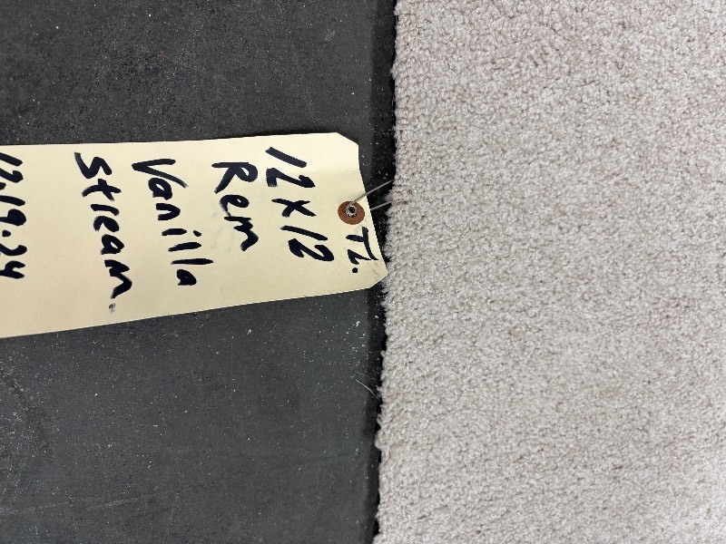 lot 301 image: 81 Sq Ft Mohawk (SMARTSTRAND) Timeless Idea Color Vanilla Steam Plush Carpet 12 x 69