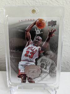 lot 47 image: 2009-10 Upper Deck Michael Jordan Legacy #44 T