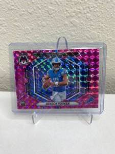 lot 66E image: 2023 Panini Mosaic Hendon Hooker NFL Debut Reactive Pink Prizm RC #ND1 J