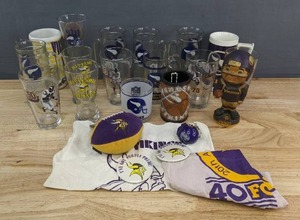lot 72 image: Collection of Minnesota Vikings NFL Football Glasses and Collectibles K