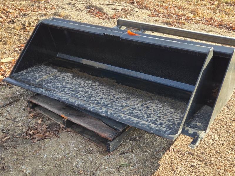New SWICT 72 Skid Steer Bucket Attachment - Reserve is $500