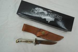 lot 44 image: Fox N Hound knife