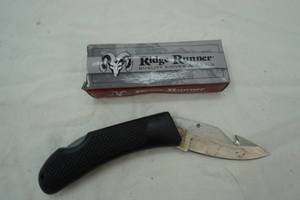 lot 66 image: Ridge Runner folding knife