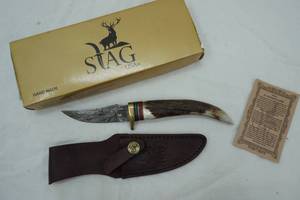 lot 75 image: Stag Damascus Deerhorn knife