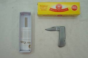 lot 108 image: Kissing Crane pocket knife
