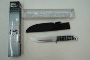 lot 111 image: Ridge Runner fixed blade knife