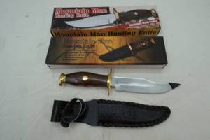 lot 143 image: Mountain Man Hunting knife