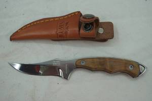 lot 153 image: NWTF fixed blade knife, 7.5 knife