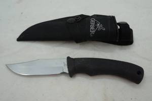 lot 160 image: 9 Gerber knife and sheath