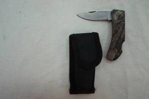 lot 172 image: Folding pocket knife, NWTF