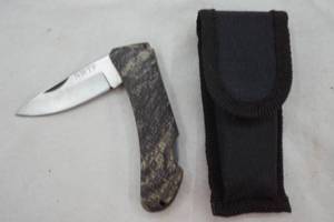 lot 176 image: Folding pocket knife, NWTF