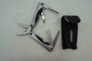 lot 182 image: Stainless multi tool Guidesman