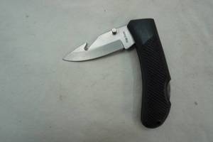 lot 196 image: Ridge Runner 3 stainless blade folding knife