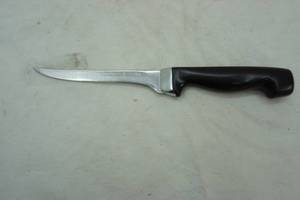 lot 202 image: 6 blade boning knife