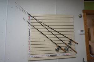 lot 226 image: 3 fishing rods and reels - one is rod is broken