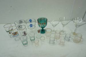lot 266 image: Beer glass variety lot