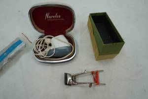 lot 277 image: Old Norelco shaver and case, Antique metal beard trimmer