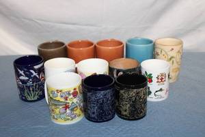 lot 16 image: Collection of 12 Assorted Ceramic and Porcelain Mugs