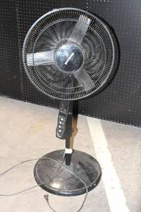 lot 17 image: Used Honeywell Oscillating Stand Fan with Adjustable Height