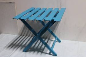 lot 80 image: Blue Folding Metal Patio Table