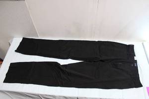 lot 86 image: Dockers Easy Khaki 36x38 Big & Tall Classic Fit Trousers