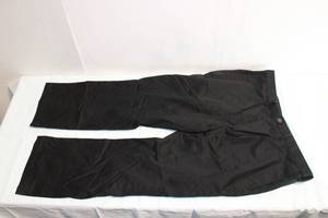 lot 110 image: Haggar Mens Classic Fit Black Pants Size 42x30