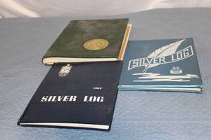 lot 122 image: Collection of 3 Vintage Yearbooks from 1960 to 1963