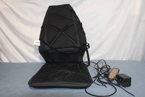 lot 125 image: Relaxor Heated Massage Seat Cushion with Remote Control
