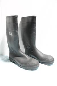 lot 142 image: Pair of Black Steel Toe Slip Resistant Rubber Boots Size 12