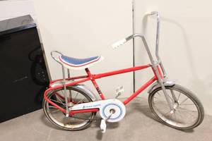 lot 166 image: Vintage Red Free Spirit Coaster Brake Bicycle