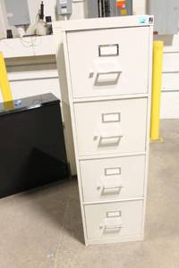 lot 172 image: 4-Drawer Metal Vertical Filing Cabinet