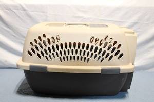 lot 227 image: Plastic Pet Carrier Kennel with Metal Door