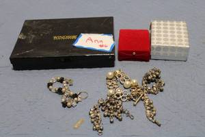 lot 230 image: Assorted Jewelry Collection Including Bracelets, Rings, and Earrings