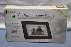 lot 234 image: GiiNii 7-Inch Digital Picture Frame with Cherry Finish