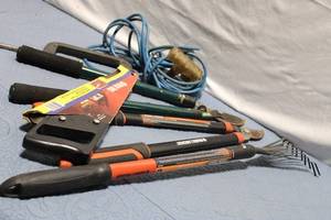 lot 455 image: Assorted Hand Tools including Saws and Clamps