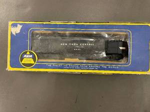 HO Scale New York Central Model Train by Associated Hobby Manufacturers