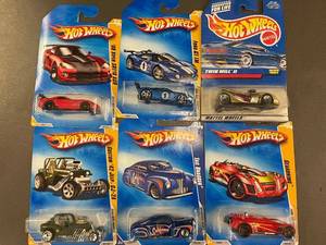 E - Lot of 8 Hot Wheels Cars in Original Packaging