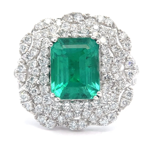 lot 8B image: 5.08 Carat Natural Emerald Beryl & Natural Diamond Ring in Platinum $42,580 Appraisal Included VIDEO