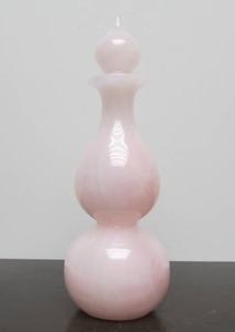 lot 10 image: Heavy Solid Pink Stone Sculpture