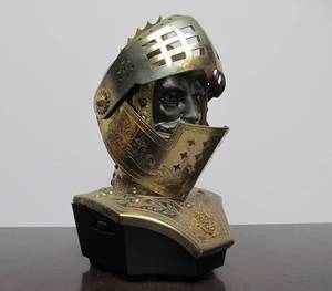 lot 12 image: Very Cool Vintage Medieval Knight Table Radio by Waco