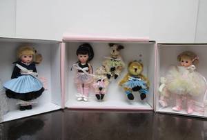 lot 31 image: 3 Brand New in Box MADAME ALEXANDER Ballet Dancing Dolls & Playsets