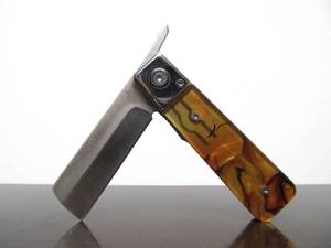 lot 43 image: GERBER Jukebox Folding Knife