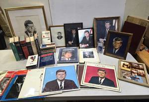 lot 106 image: LARGE John F Kennedy JFK Collection Books Pictures Records & More