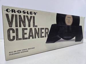 lot 199 image: Brand New CROSLEY Vinyl Record Cleaner