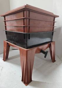 lot 208 image: Unused WORM FACTORY 360 Composting Worm Bin System