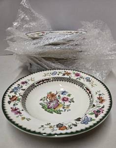 lot 236 image: NEW IN BOX Brand New Set of 8 SPODE Floral Decorated 9 Bowls - Chinese Rose