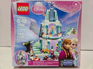 lot 255 image: Like-New FROZEN Lego Set - No. 41062