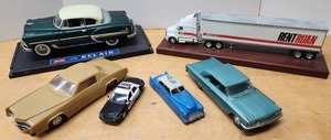 lot 164 image: Estate Lot of Vintage Toy Cars Diecast etc