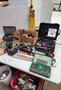 lot 175 image: LARGE Estate Lot of Good Power Tools & Many other Items